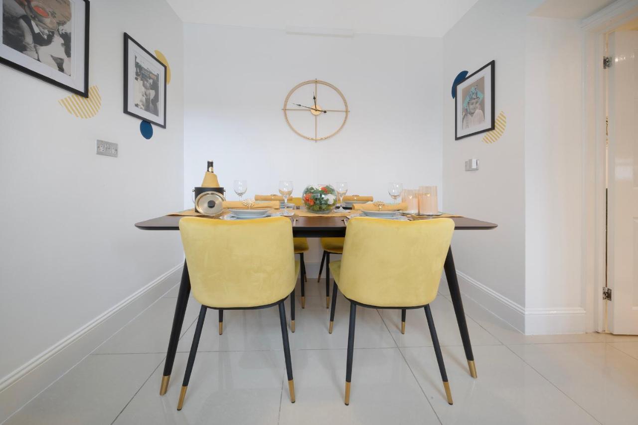 1 Bed House, Free Parking, 15 Minutes From Cheltenham Races Gloucester Exterior photo